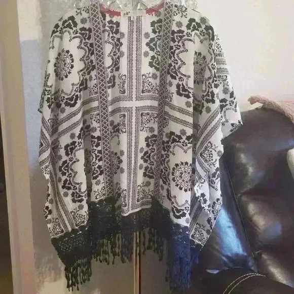 Jolt Cardigan Size: Xs - Picture 1 of 5